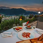 Sassa 4*