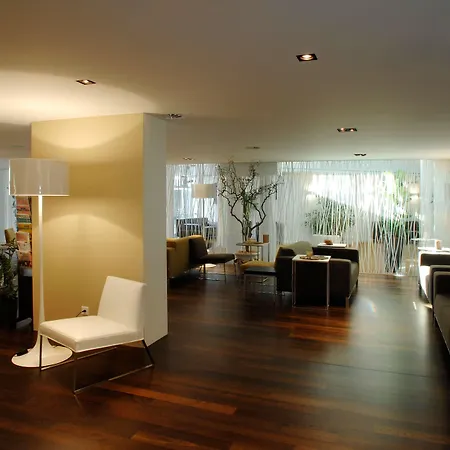 Sassa Y Hotel 4*